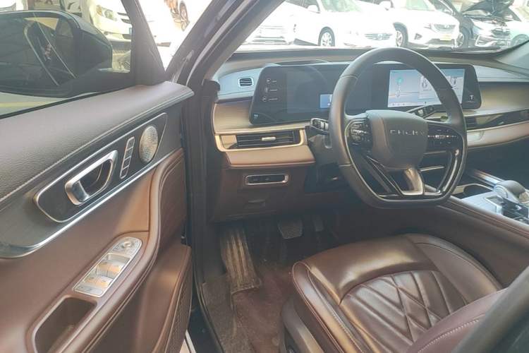 Used Chery Tiggo 8 PRO 2024 Champion Edition 390T Two-Wheel Drive Peak Version 5 Seats Driver Seat