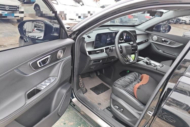 Used Chery Tiggo 8 PRO 2024 Champion Edition 290T Two-Wheel Drive Shining Version 7 Seats Driver Seat