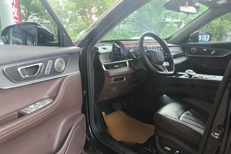 Used Chery Tiggo 8 PRO 2024 Champion Edition 390T Two-Wheel Drive Peak Version 5 Seats Driver Seat