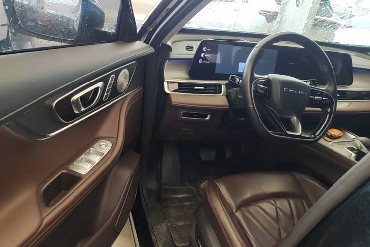 Used Chery Tiggo 8 PRO 2024 Champion Edition 390T Two-Wheel Drive Aoshi Version 5 Seats Driver Seat