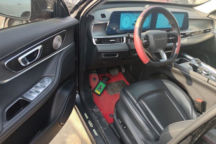Used Chery Tiggo 8 PRO 2024 Champion Edition 290T Two-Wheel Drive Shining Version 7 Seats Driver Seat