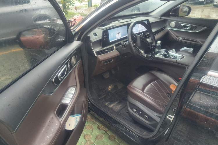 Used Chery Tiggo 8 PRO 2024 Champion Edition 390T Two-Wheel Drive Aoshi Version 5 Seats Driver Seat