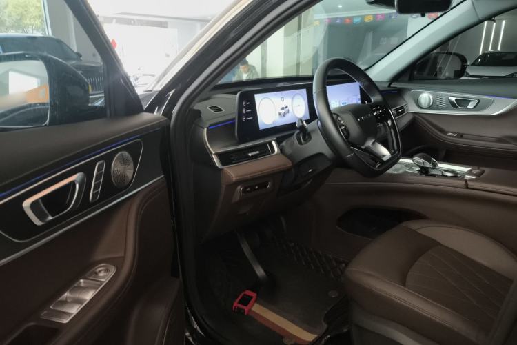 Used Chery Tiggo 8 PRO 2024 Champion Edition 390T Two-Wheel Drive Aoshi Version 5 Seats Driver Seat