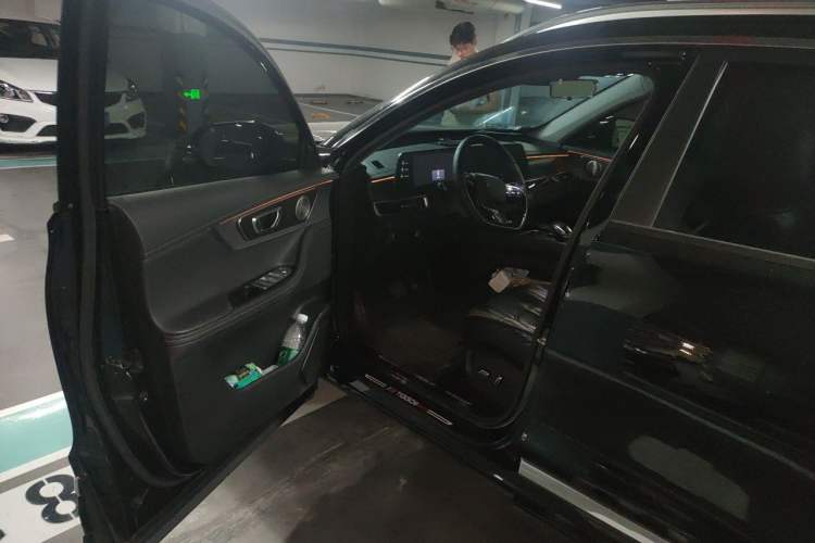 Used Chery Tiggo 8 PRO 2024 Champion Edition 290T Two-Wheel Drive Shining Version 5 Seats Driver Seat