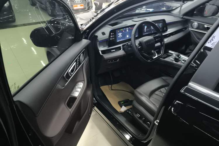 Used Chery Tiggo 8 PRO 2024 Champion Edition 390T Two-Wheel Drive Peak Version 5 Seats Driver Seat