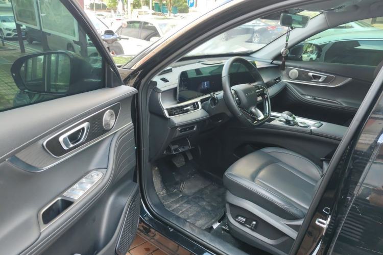 Used Chery Tiggo 8 PRO 2024 Champion Edition 290T Two-Wheel Drive Shining Version 5 Seats Driver Seat