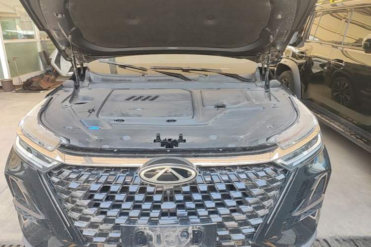 Used Chery Tiggo 8 PRO 2024 Champion Edition 390T Two-Wheel Drive Peak Version 5 Seats Engine Bay