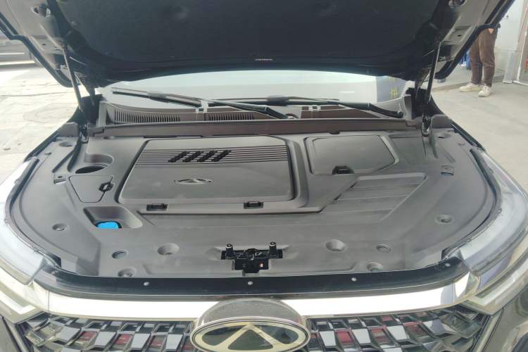 Used Chery Tiggo 8 PRO 2024 Champion Edition 290T Two-Wheel Drive Shining Version 5 Seats Engine Bay
