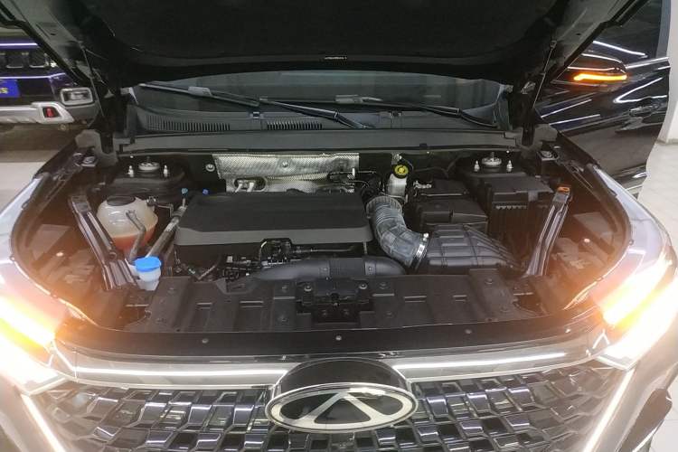Used Chery Tiggo 8 PRO 2024 Champion Edition 390T Two-Wheel Drive Peak Version 5 Seats Engine Bay