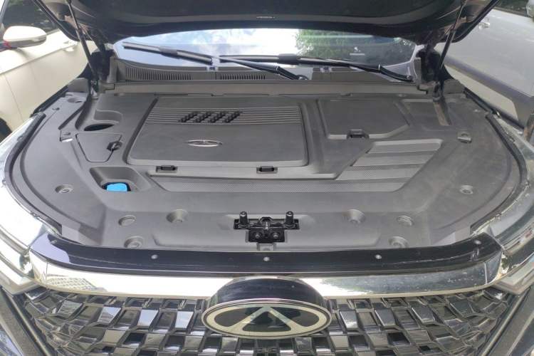 Used Chery Tiggo 8 PRO 2024 Champion Edition 290T Two-Wheel Drive Shining Version 7 Seats Engine Bay