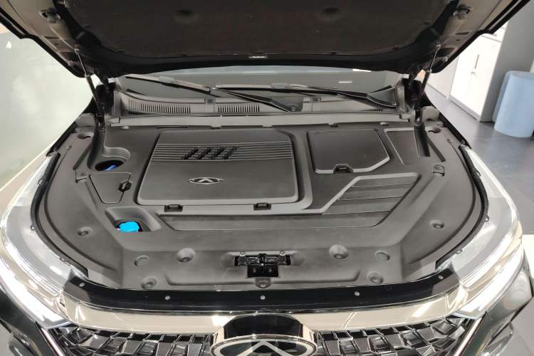 Used Chery Tiggo 8 PRO 2024 Champion Edition 390T Two-Wheel Drive Peak Version 7 Seats Engine Bay