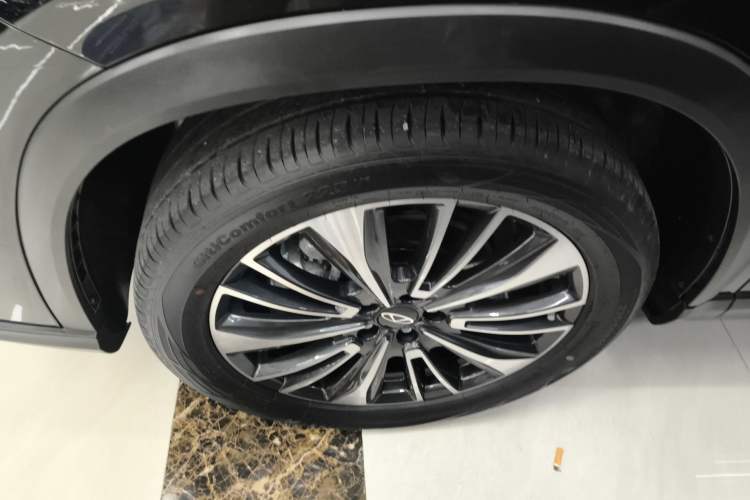 Used Chery Tiggo 8 PRO 2024 Champion Edition 390T Two-Wheel Drive Peak Version 5 Seats Exterior 2