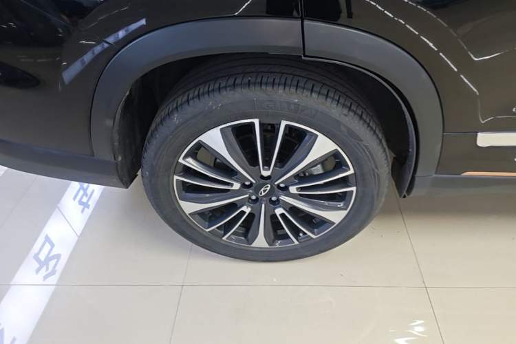 Used Chery Tiggo 8 PRO 2024 Champion Edition 390T Two-Wheel Drive Peak Version 5 Seats Exterior 5