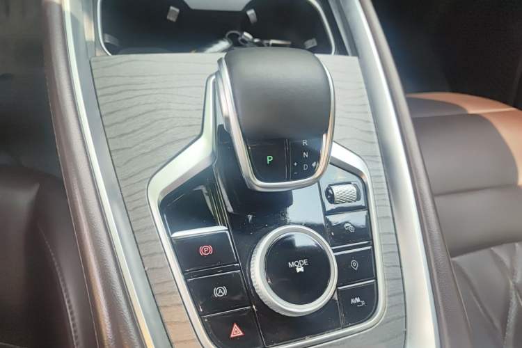 Used Chery Tiggo 8 PRO 2024 Champion Edition 290T Two-Wheel Drive Peak Version 5 Seats Gear Lever