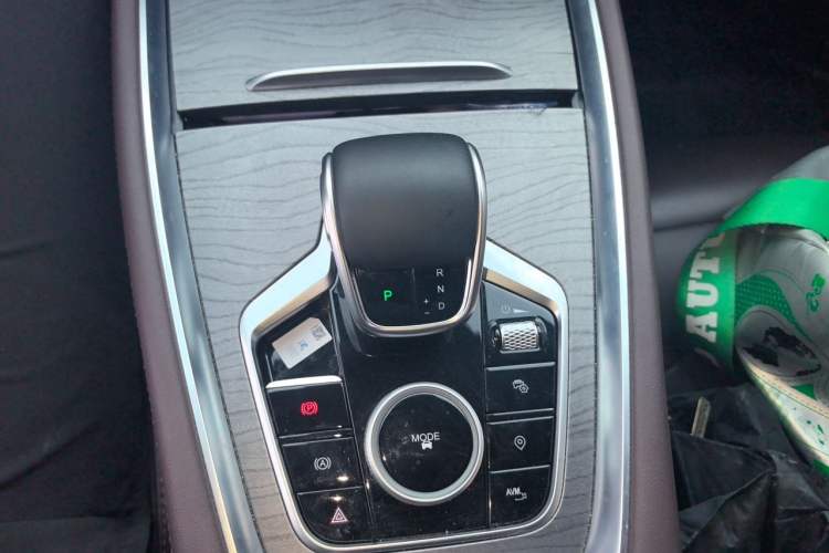 Used Chery Tiggo 8 PRO 2024 Champion Edition 290T Two-Wheel Drive Peak Version 5 Seats Gear Lever