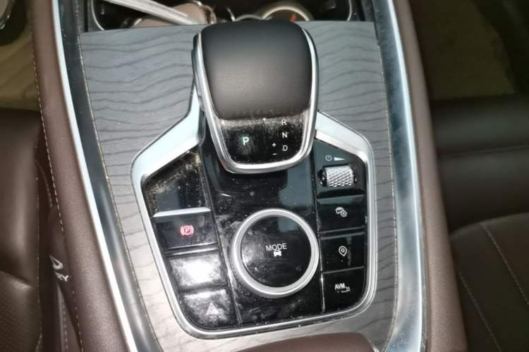 Used Chery Tiggo 8 PRO 2024 Champion Edition 290T Two-Wheel Drive Peak Version 7 Seats Gear Lever