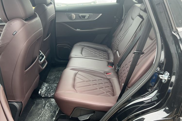 Used Chery Tiggo 8 PRO 2024 Champion Edition 390T Two-Wheel Drive Aoshi Version 5 Seats Interior 2