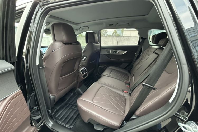 Used Chery Tiggo 8 PRO 2024 Champion Edition 390T Four-Wheel Drive Peak Version 5 Seats Interior 2