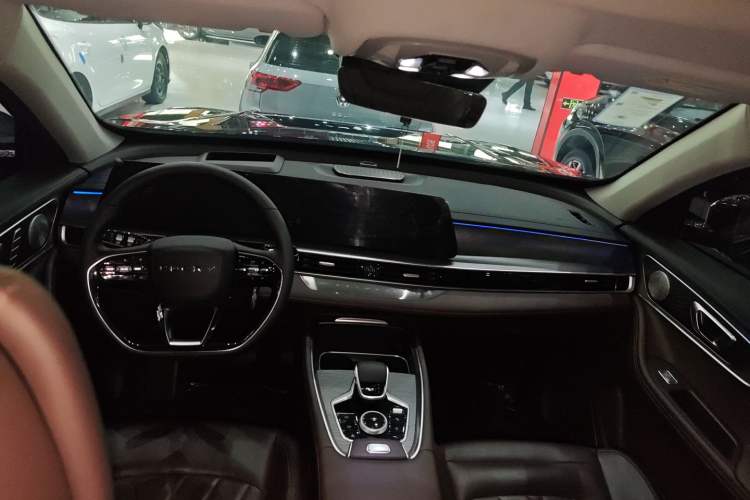 Used Chery Tiggo 8 PRO 2024 Champion Edition 290T Two-Wheel Drive Peak Version 7 Seats Interior 3