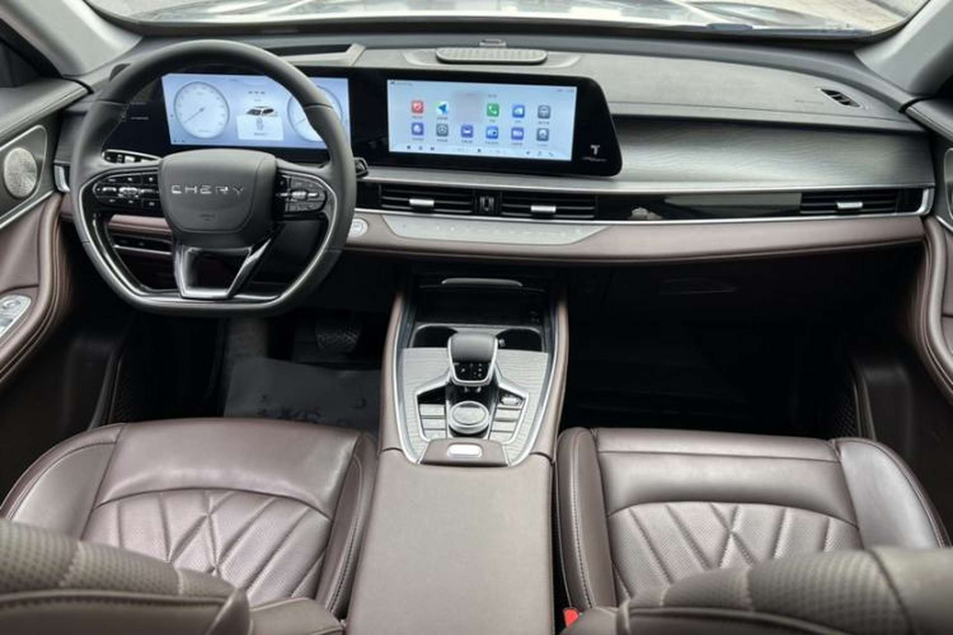Used Chery Tiggo 8 PRO 2024 Champion Edition 390T Four-Wheel Drive Peak Version 5 Seats Interior 4