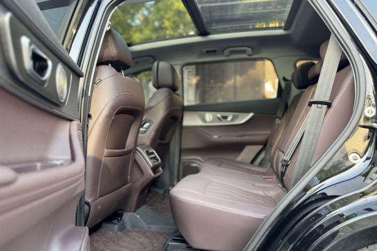 Used Chery Tiggo 8 PRO 2024 Champion Edition 390T Two-Wheel Drive Aoshi Version 7 Seats Interior 6