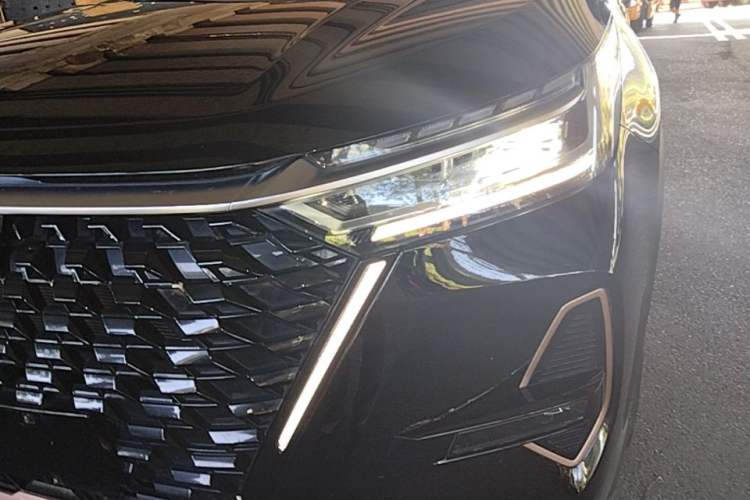 Used Chery Tiggo 8 PRO 2024 Champion Edition 390T Two-Wheel Drive Peak Version 7 Seats Left Front Headlight