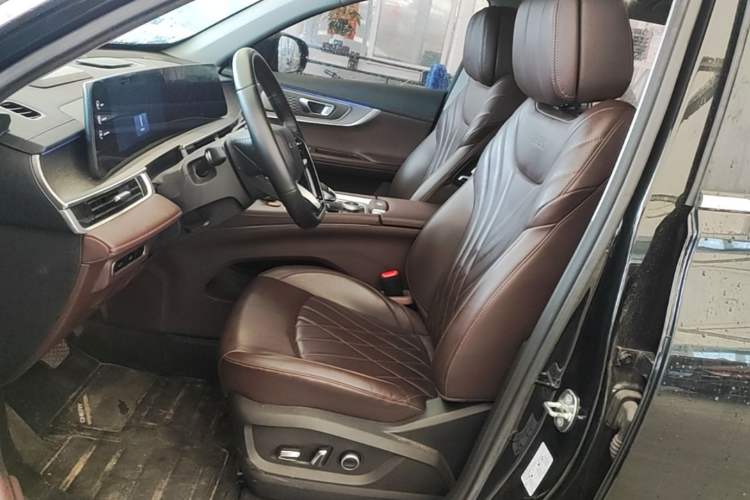 Used Chery Tiggo 8 PRO 2024 Champion Edition 390T Two-Wheel Drive Aoshi Version 5 Seats Left Front Seat