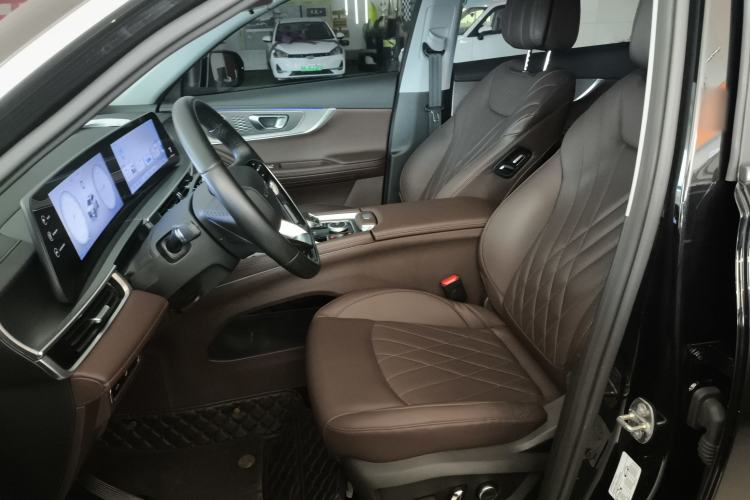 Used Chery Tiggo 8 PRO 2024 Champion Edition 390T Two-Wheel Drive Aoshi Version 5 Seats Left Front Seat