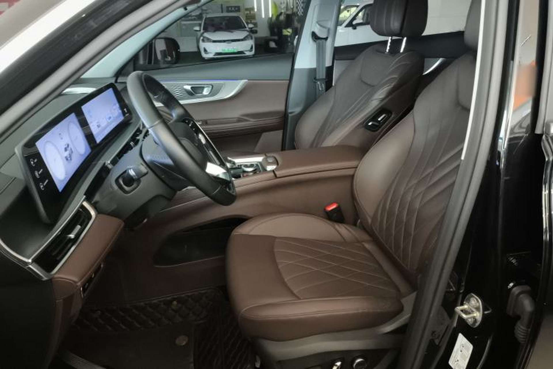 Used Chery Tiggo 8 PRO 2024 Champion Edition 390T Two-Wheel Drive Aoshi Version 5 Seats Left Front Seat