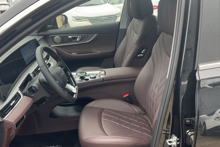 Used Chery Tiggo 8 PRO 2024 Champion Edition 390T Two-Wheel Drive Aoshi Version 5 Seats Left Front Seat