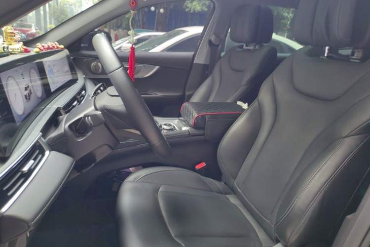 Used Chery Tiggo 8 PRO 2024 Champion Edition 290T Two-Wheel Drive Shining Version 7 Seats Left Front Seat