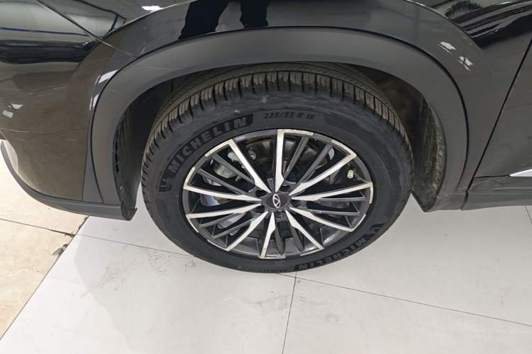 Used Chery Tiggo 8 PRO 2024 Champion Edition 290T Two-Wheel Drive Peak Version 5 Seats Left Front Wheel Hub