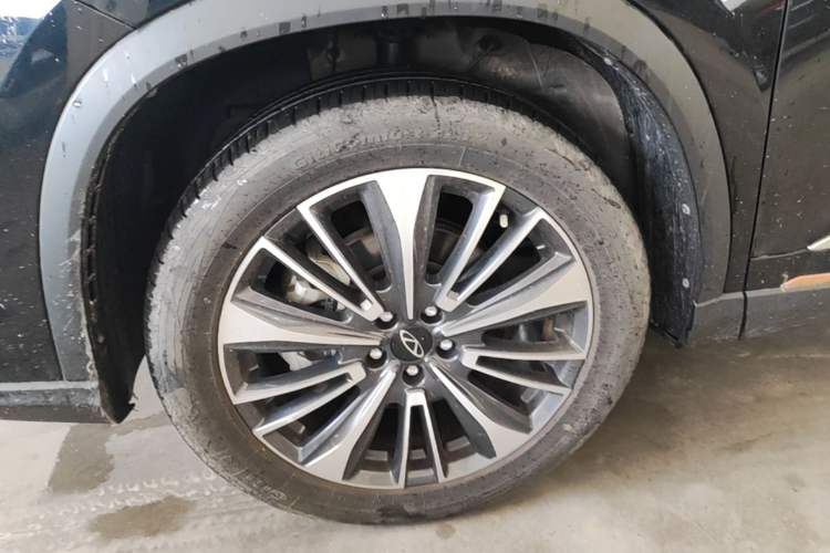 Used Chery Tiggo 8 PRO 2024 Champion Edition 390T Two-Wheel Drive Aoshi Version 5 Seats Left Front Wheel Hub