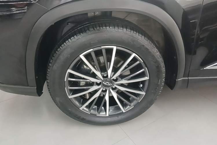 Used Chery Tiggo 8 PRO 2024 Champion Edition 290T Two-Wheel Drive Peak Version 5 Seats Left Front Wheel Hub