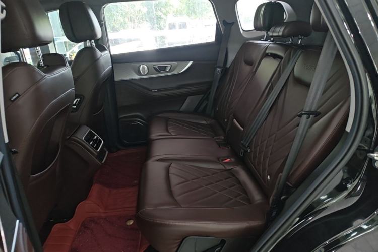 Used Chery Tiggo 8 PRO 2024 Champion Edition 290T Two-Wheel Drive Peak Version 5 Seats Left Rear Seat