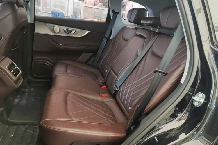 Used Chery Tiggo 8 PRO 2024 Champion Edition 390T Two-Wheel Drive Aoshi Version 5 Seats Left Rear Seat