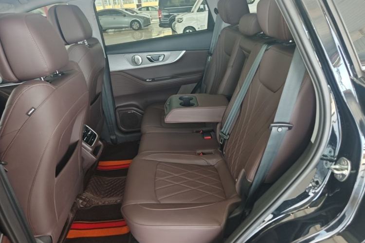 Used Chery Tiggo 8 PRO 2024 Champion Edition 390T Two-Wheel Drive Aoshi Version 7 Seats Left Rear Seat