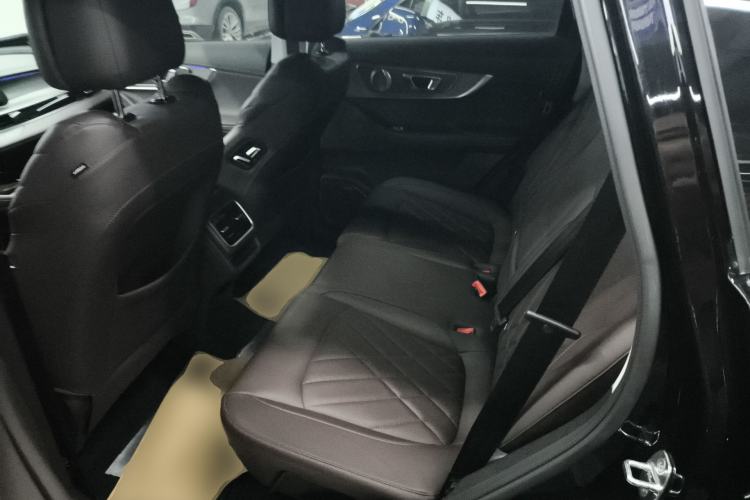 Used Chery Tiggo 8 PRO 2024 Champion Edition 390T Two-Wheel Drive Peak Version 5 Seats Left Rear Seat