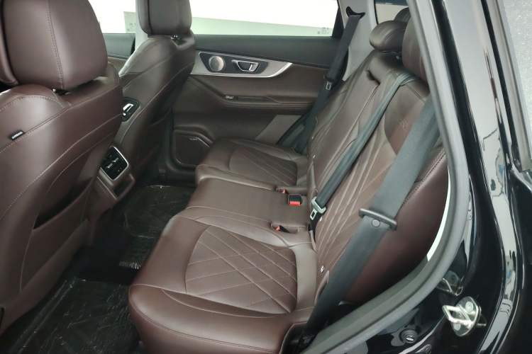 Used Chery Tiggo 8 PRO 2024 Champion Edition 390T Two-Wheel Drive Peak Version 7 Seats Left Rear Seat