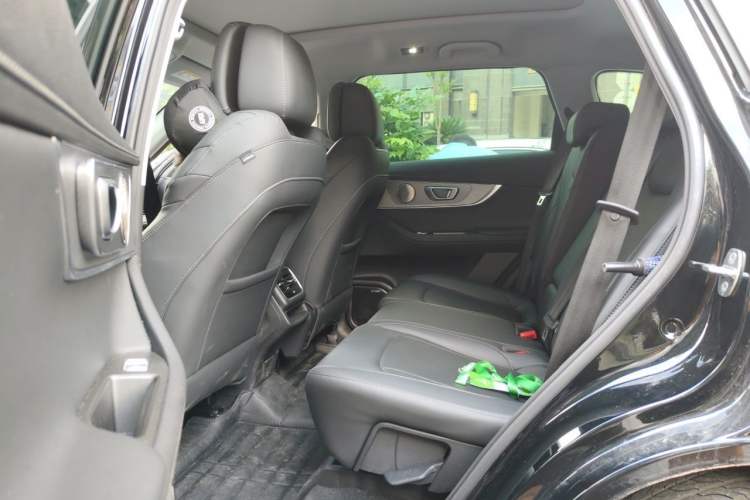 Used Chery Tiggo 8 PRO 2024 Champion Edition 290T Two-Wheel Drive Shining Version 5 Seats Left Rear Seat