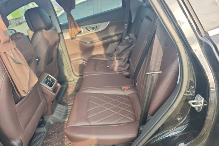Used Chery Tiggo 8 PRO 2024 Champion Edition 290T Two-Wheel Drive Peak Version 5 Seats Left Rear Seat