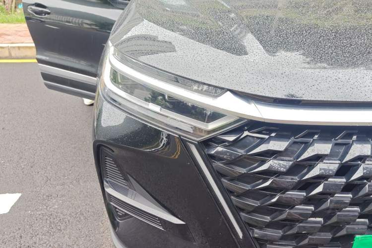 Used Chery Tiggo 8 PRO 2024 Champion Edition 290T Two-Wheel Drive Shining Version 7 Seats Right Front Headlight
