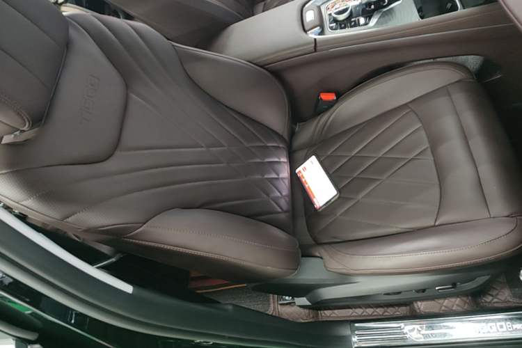 Used Chery Tiggo 8 PRO 2024 Champion Edition 390T Two-Wheel Drive Aoshi Version 5 Seats Right Front Seat