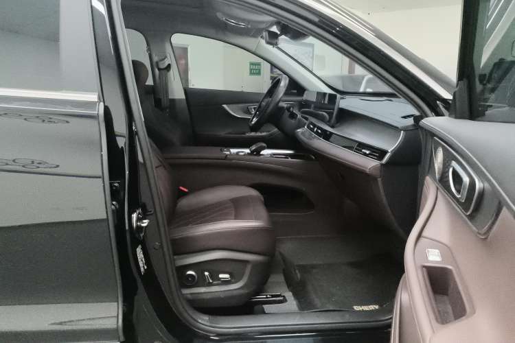 Used Chery Tiggo 8 PRO 2024 Champion Edition 390T Four-Wheel Drive Peak Version 5 Seats Right Front Seat
