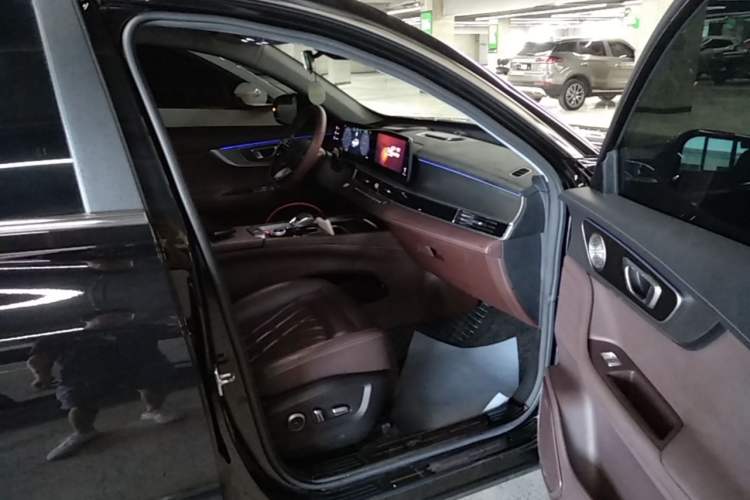 Used Chery Tiggo 8 PRO 2024 Champion Edition 390T Four-Wheel Drive Peak Version 5 Seats Right Front Seat