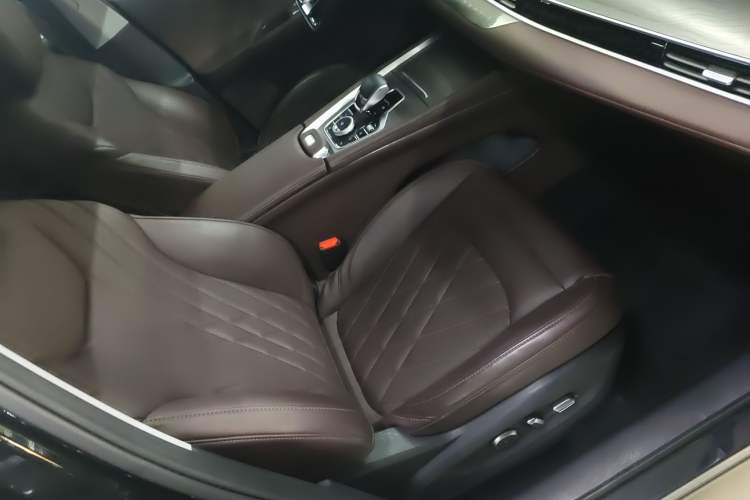 Used Chery Tiggo 8 PRO 2024 Champion Edition 290T Two-Wheel Drive Peak Version 5 Seats Right Front Seat