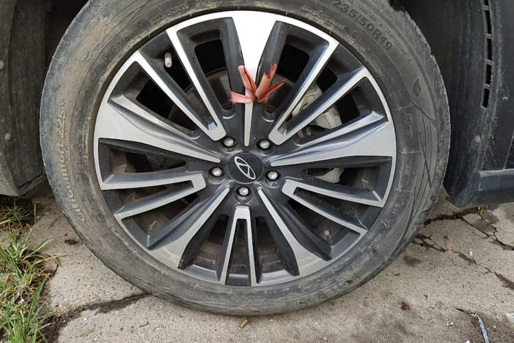 Used Chery Tiggo 8 PRO 2024 Champion Edition 390T Two-Wheel Drive Peak Version 5 Seats Right Front Wheel Hub