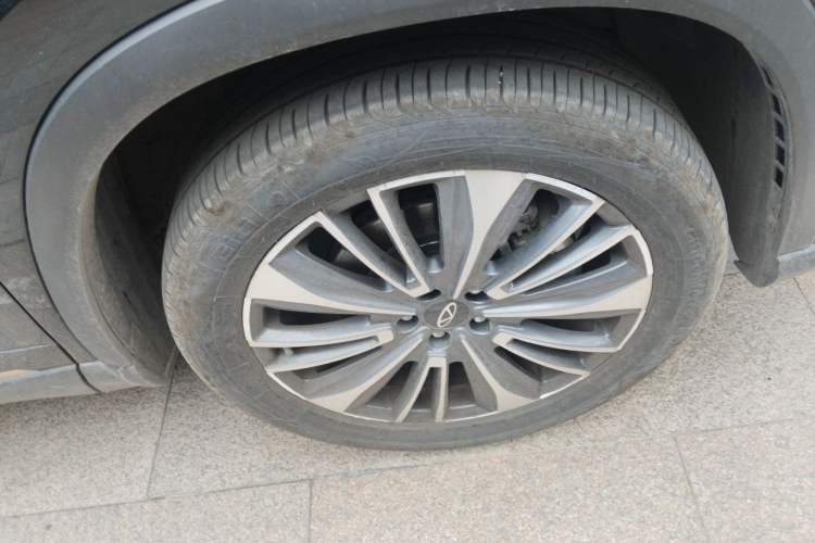 Used Chery Tiggo 8 PRO 2024 Champion Edition 390T Four-Wheel Drive Peak Version 5 Seats Right Front Wheel Hub
