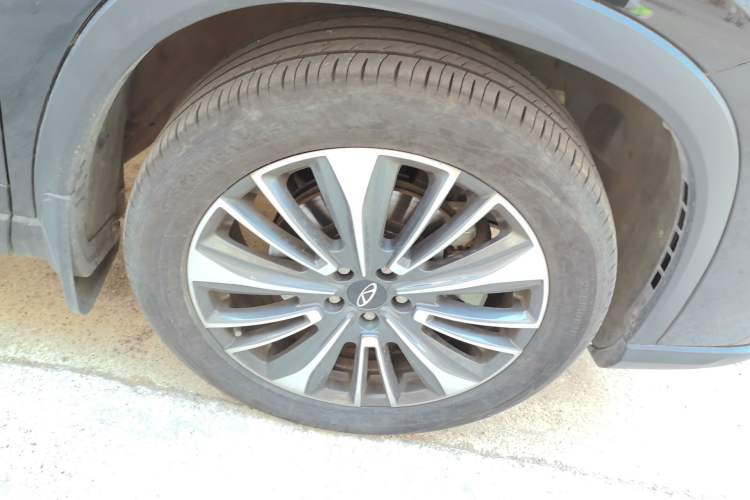 Used Chery Tiggo 8 PRO 2024 Champion Edition 390T Two-Wheel Drive Aoshi Version 5 Seats Right Front Wheel Hub
