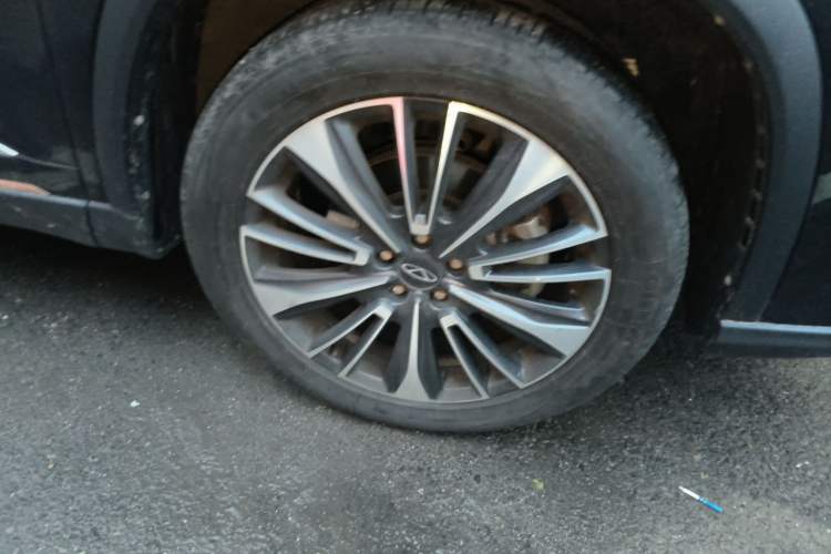Used Chery Tiggo 8 PRO 2024 Champion Edition 390T Two-Wheel Drive Aoshi Version 5 Seats Right Front Wheel Hub
